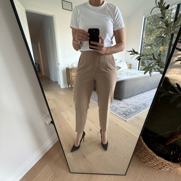 Zara Tan Cropped Women's Pants - Picture 2 of 6